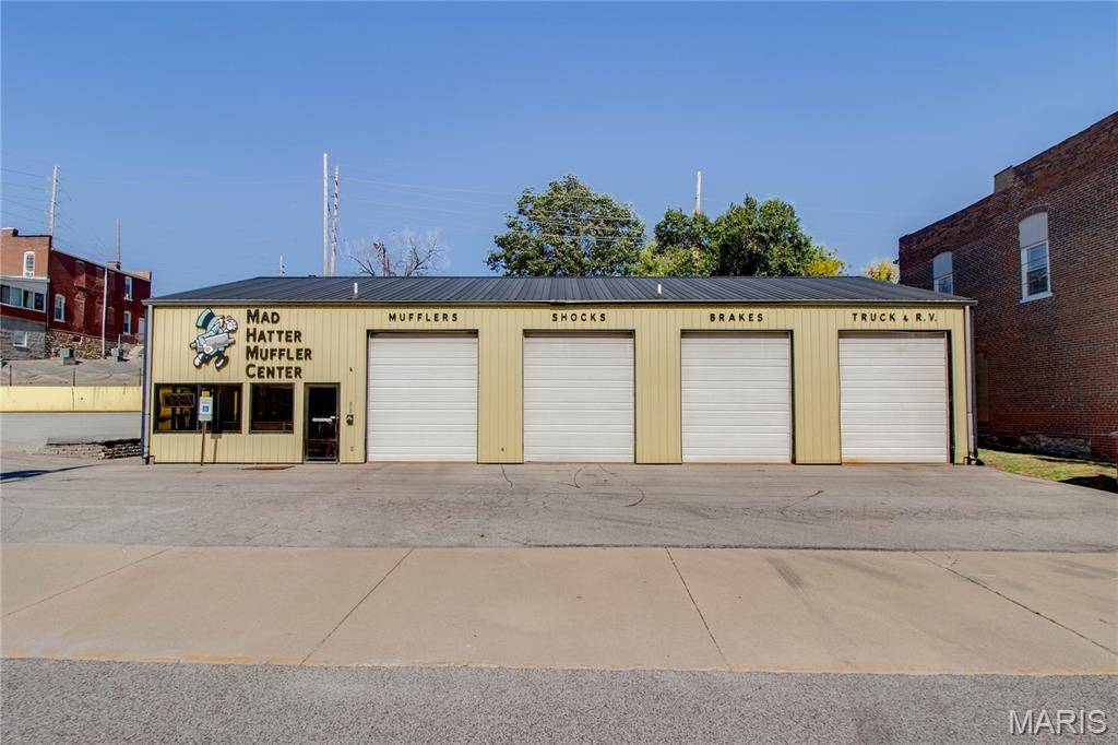 808 E Broadway, Alton, IL 62002