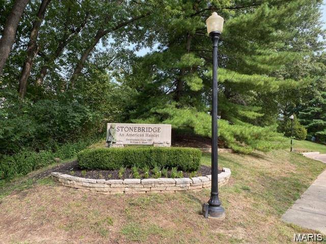 100 Bristol Park LN, Edwardsville, IL 62025