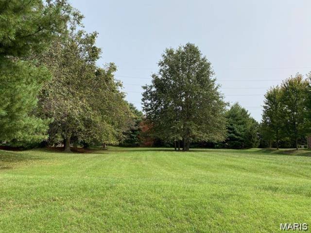100 Bristol Park LN, Edwardsville, IL 62025