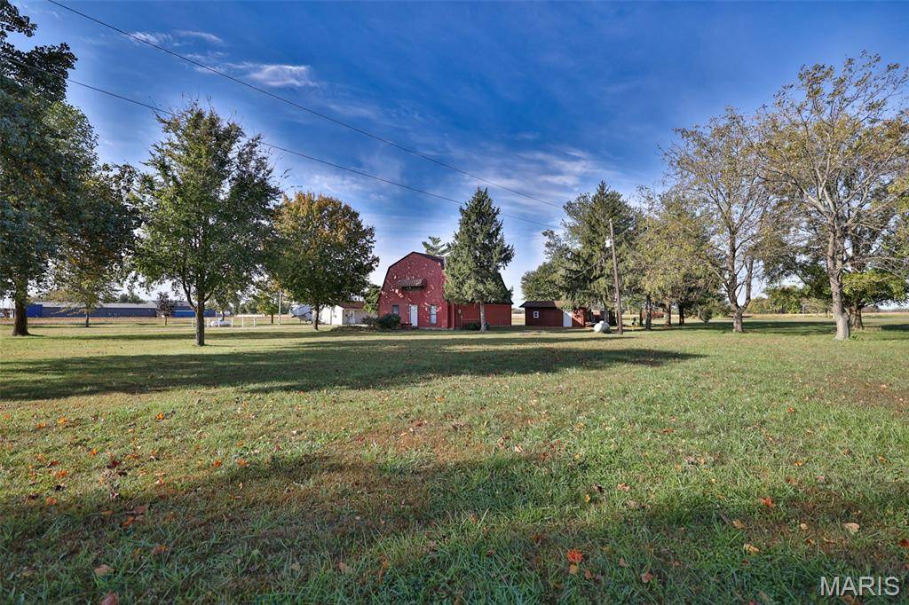 3955 Blackburn RD, Edwardsville, IL 62025