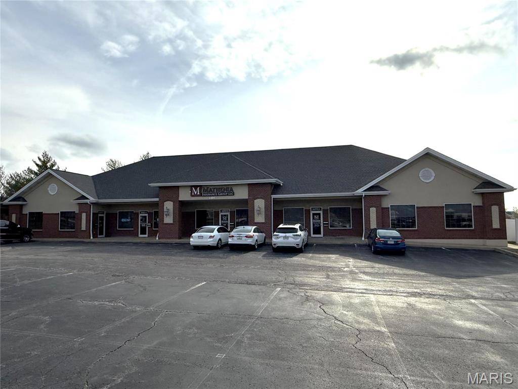1405 Jungermann RD, St Peters, MO 63376
