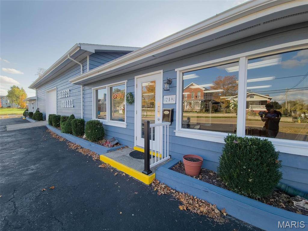 259 N Market St, Sparta, IL 62286