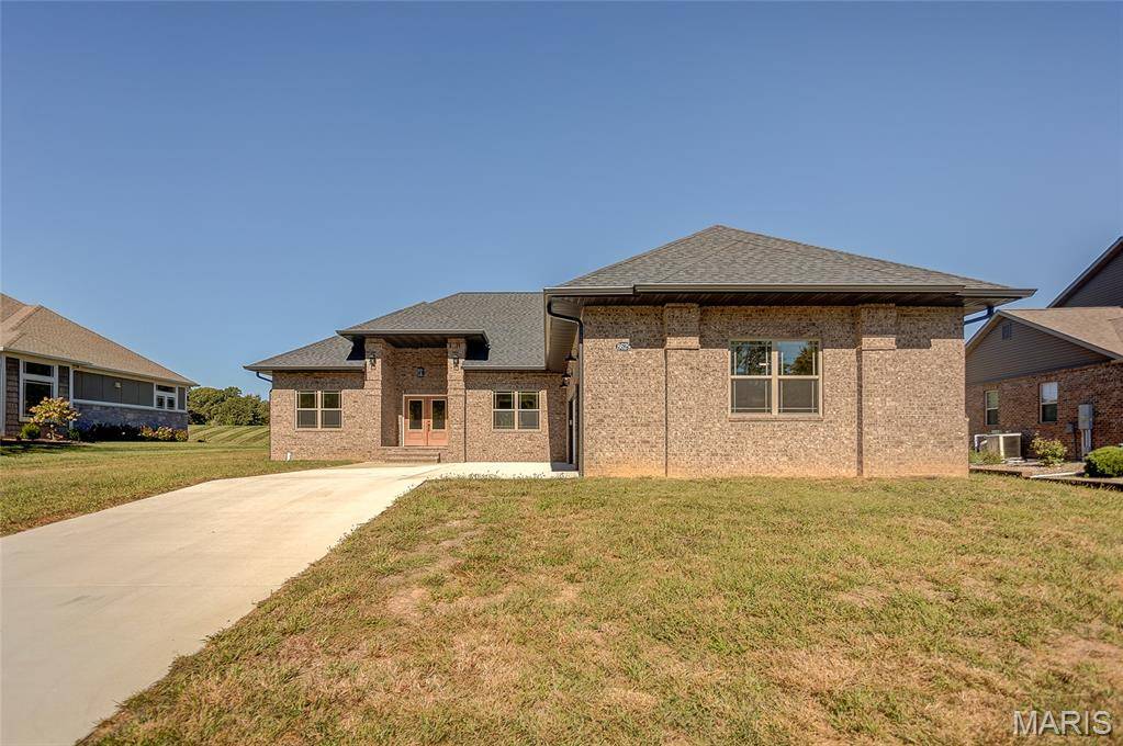 8629 Savoy LN, O'fallon, IL 62269