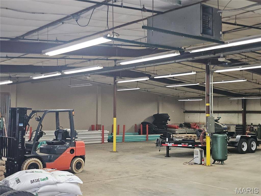 115 W Flier DR, Pacific, MO 63069