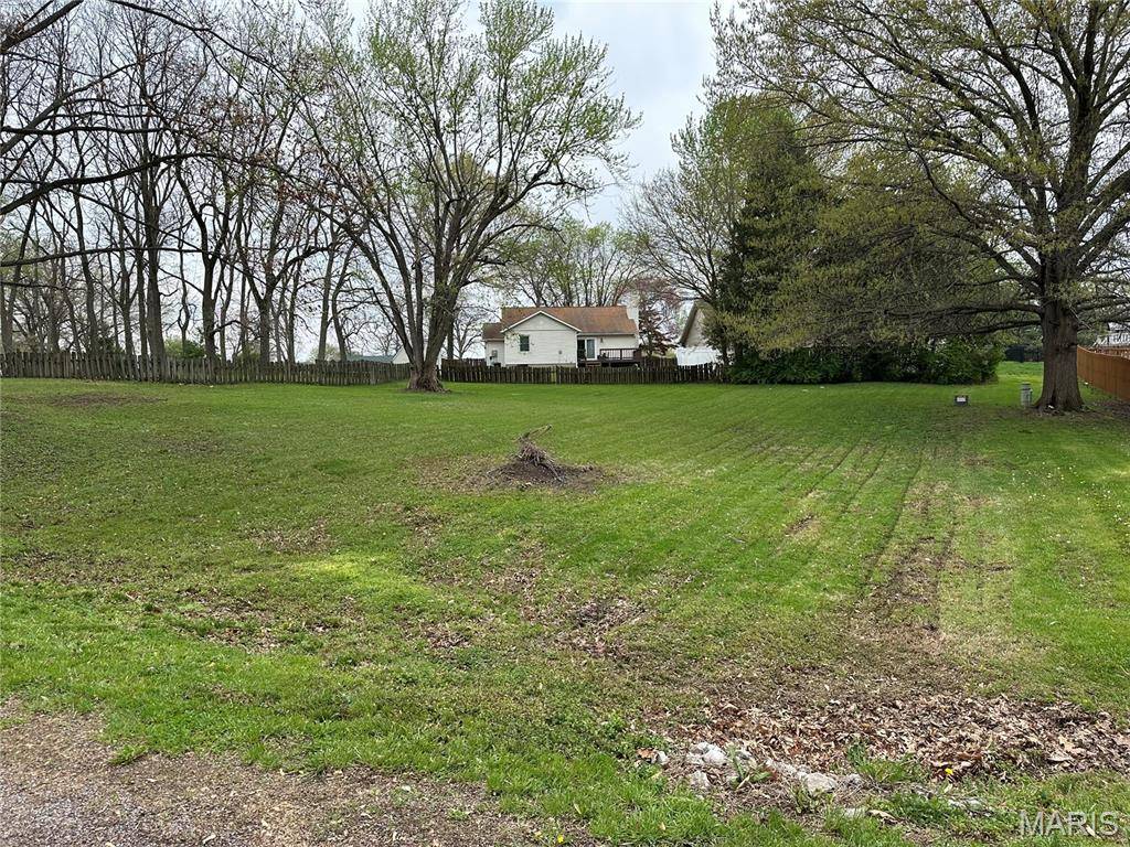 901 Tartuga DR, Edwardsville, IL 62025