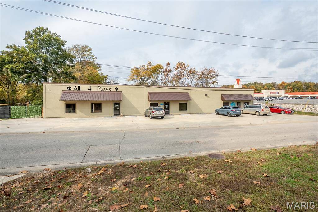 1600 W Maud, Poplar Bluff, MO 63901