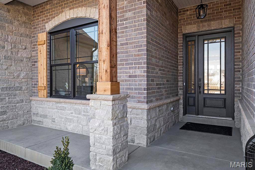 1 Dragonstone, Dardenne Prairie, MO 63368