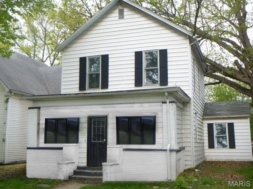120 N Sycamore ST, Centralia, IL 62801