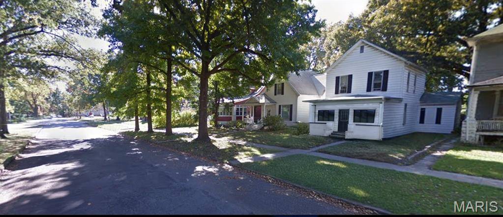 120 N Sycamore ST, Centralia, IL 62801