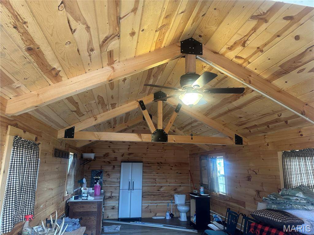 4330 Highway Y, Ellington, MO 63638