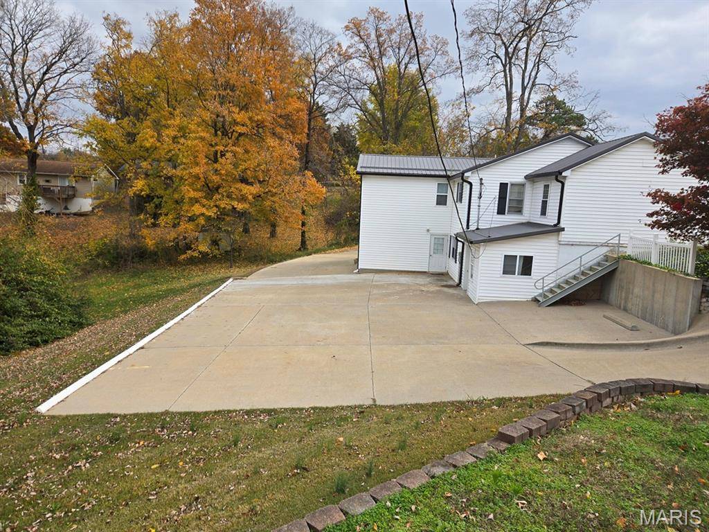 902 E Jackson BLVD, Jackson, MO 63755