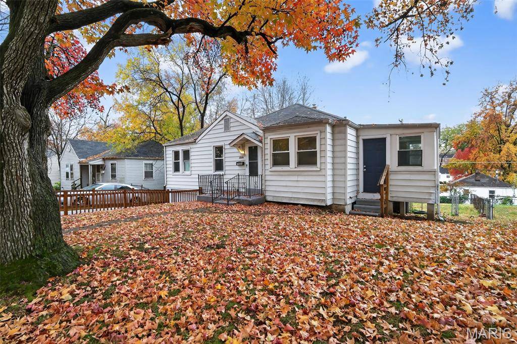 7046 Roslyn DR, St Louis, MO 63136