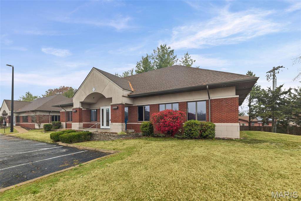 16 Bronze Pointe BLVD, Swansea, IL 62226