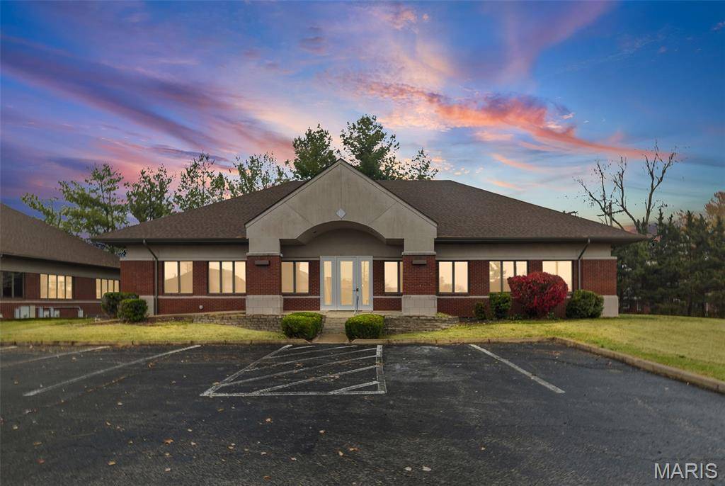 16 Bronze Pointe BLVD, Swansea, IL 62226