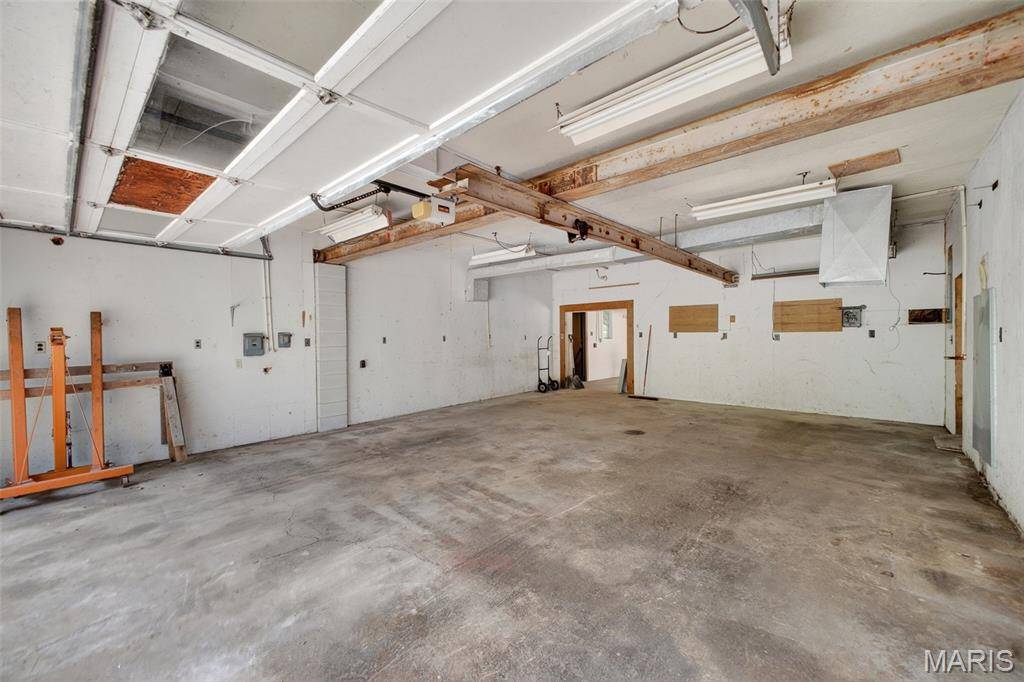 21987 Teak LN, St Robert, MO 65584