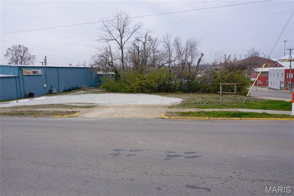 0.25 +/- ac N Olive ST, Rolla, MO 65401