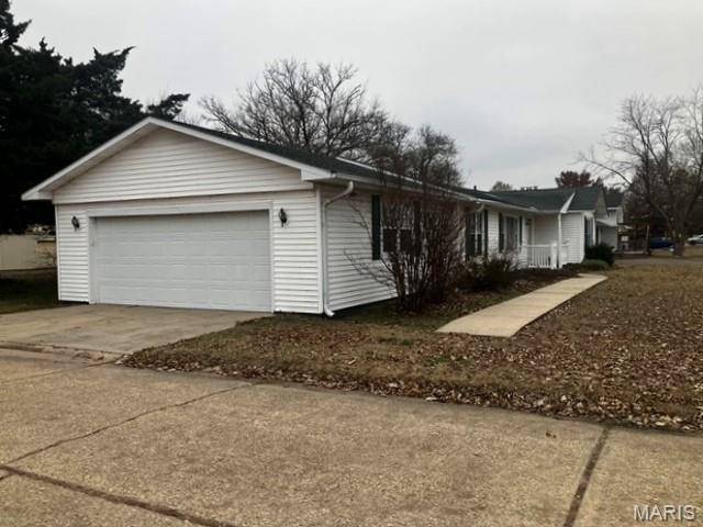 1301 N Douglas, Malden, MO 63863