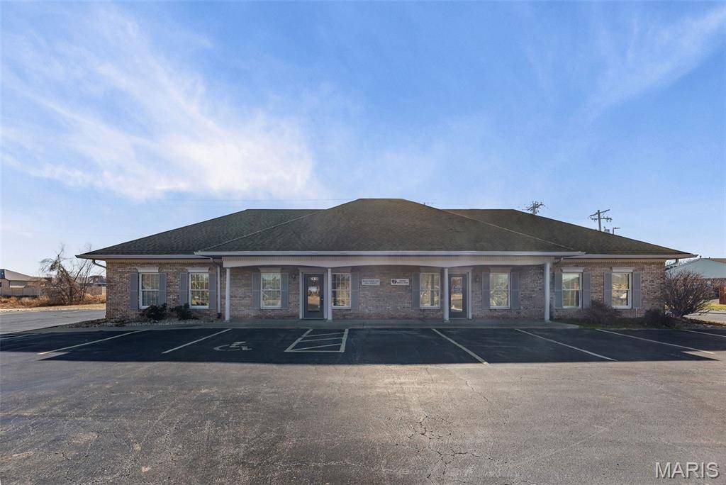 2412 Corporate CTR, Granite City, IL 62040