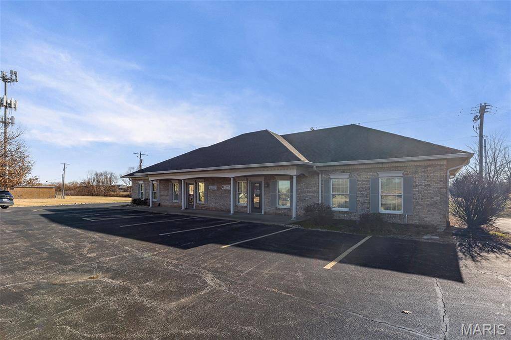 2412 Corporate CTR, Granite City, IL 62040