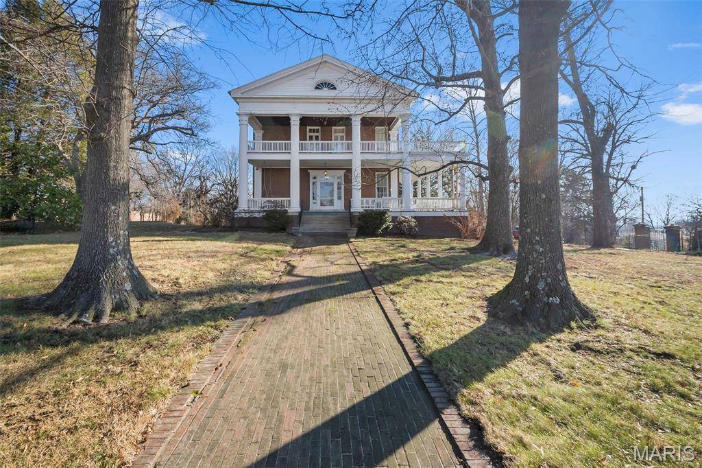 718 State ST, Chester, IL 62233