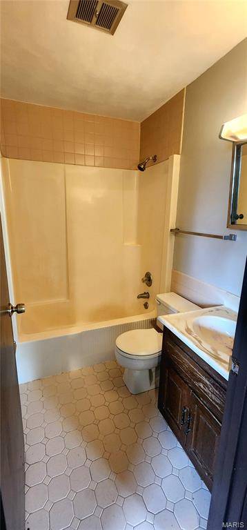 25 Blackburn MNR, Millstadt, IL 62260