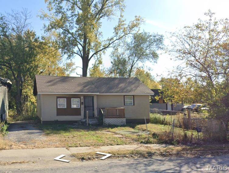 5260 Forest BLVD, East St Louis, IL 62204