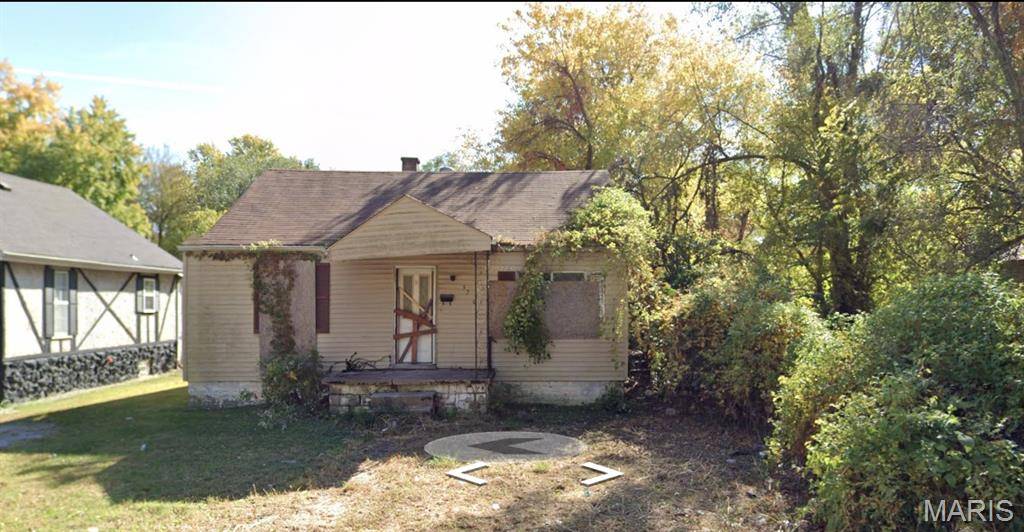 5710 Warren AVE, East St Louis, IL 62204