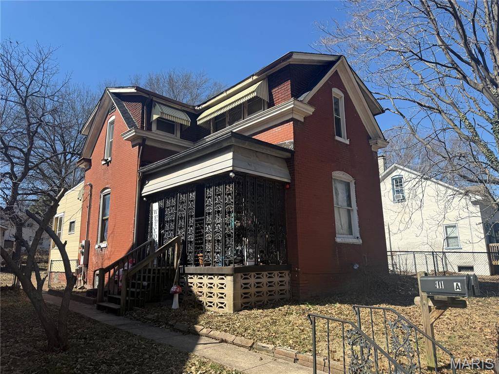 411 N 5th ST, Belleville, IL 62220