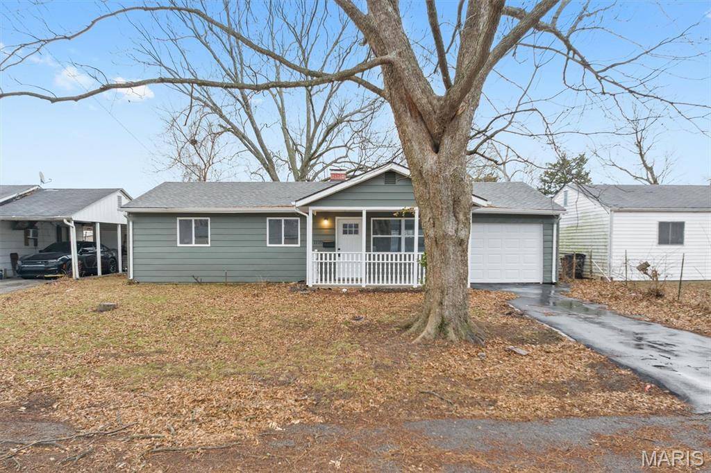 1110 Saint Marcella DR, Cahokia, IL 62206
