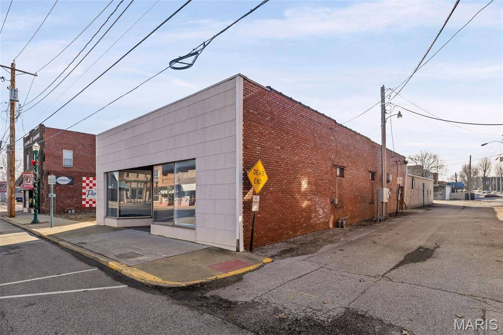 2517 College AVE, Alton, IL 62002