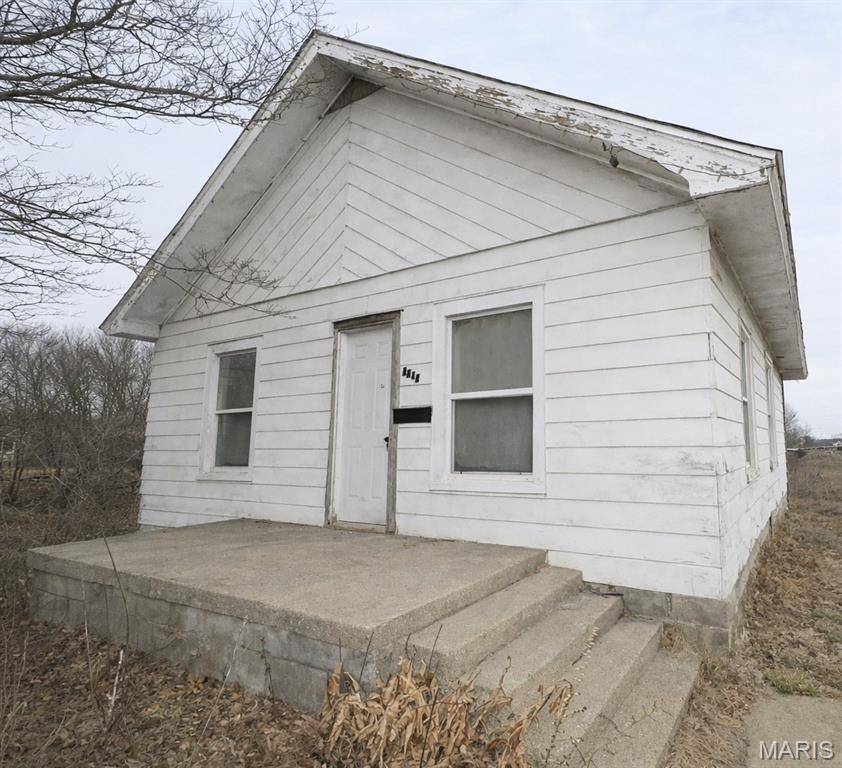 1001 N Poplar ST, Centralia, IL 62801
