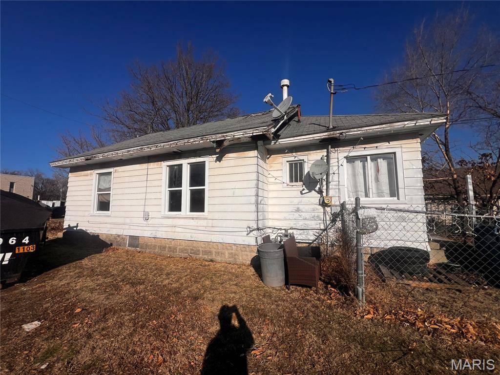 1001 N Poplar ST, Centralia, IL 62801