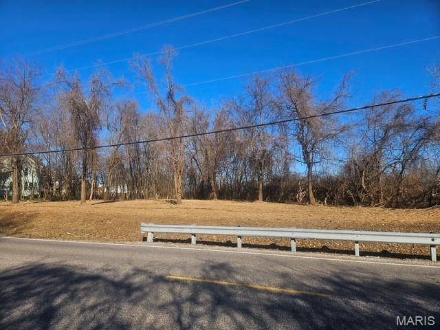 3256 Old Troy RD, Glen Carbon, IL 62034