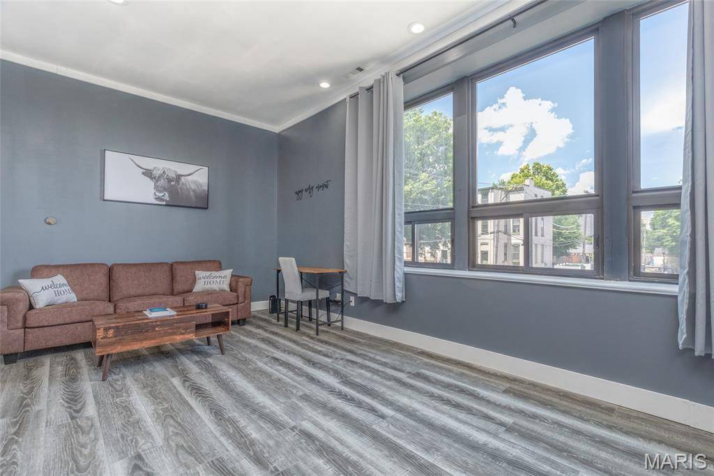 1523 S 10th ST #212, St Louis, MO 63104
