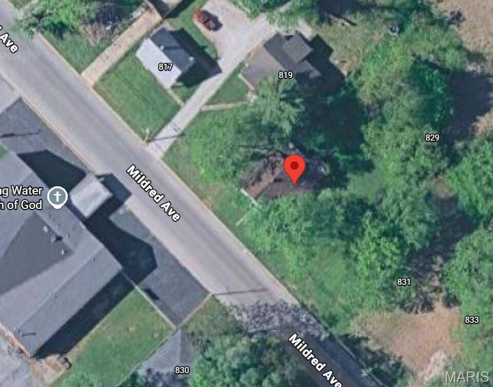 825 Mildred AVE, Cahokia, IL 62206