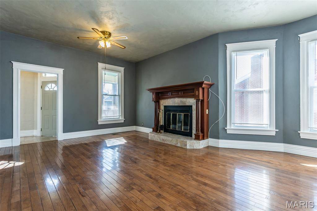 19 N 40th ST, Belleville, IL 62226