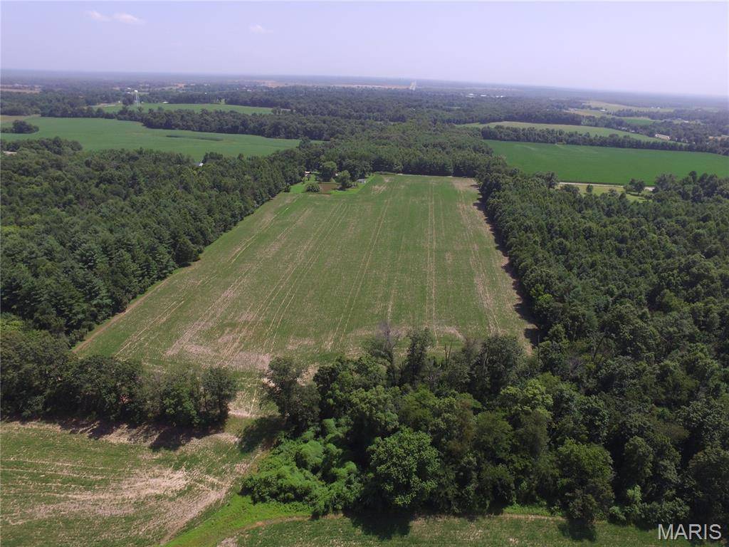 000 E. Rileyville Rd., Dix, IL 62830
