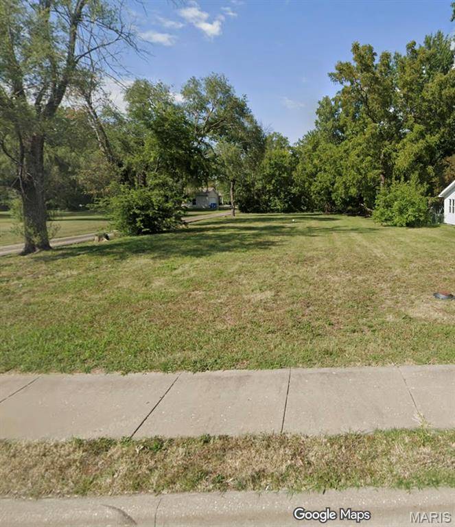 3945 Pontoon RD, Granite City, IL 62040