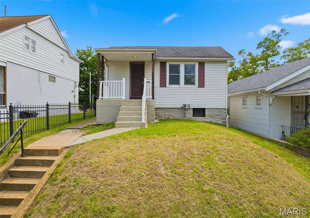 6540 McCune AVE, St Louis, MO 63139