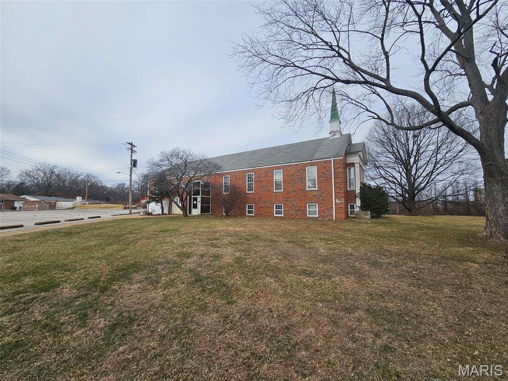10771 Trask DR, Dellwood, MO 63136