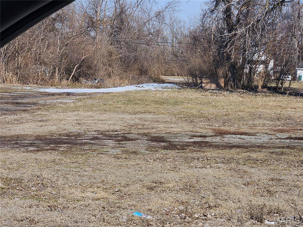 914 S 12th ST, East St Louis, IL 62201