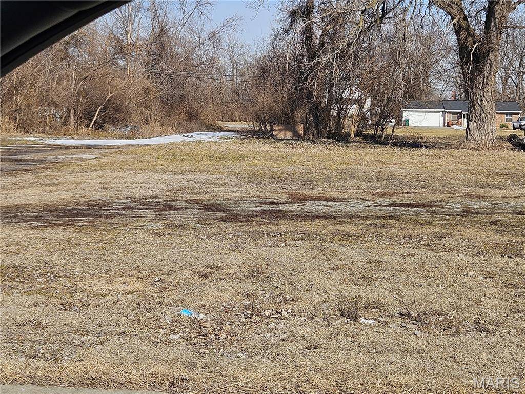 914 S 12th ST, East St Louis, IL 62201