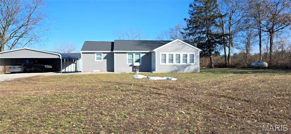 5108 Palestine RD, Chester, IL 62233