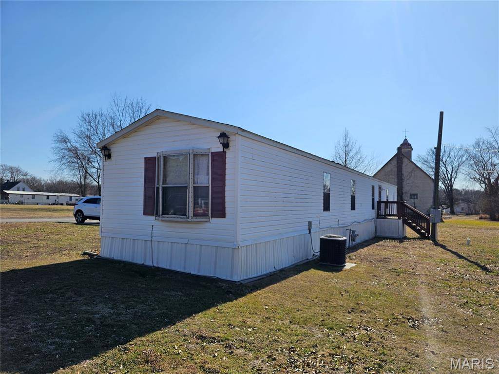 714 E Feifer ST, Sparta, IL 62286