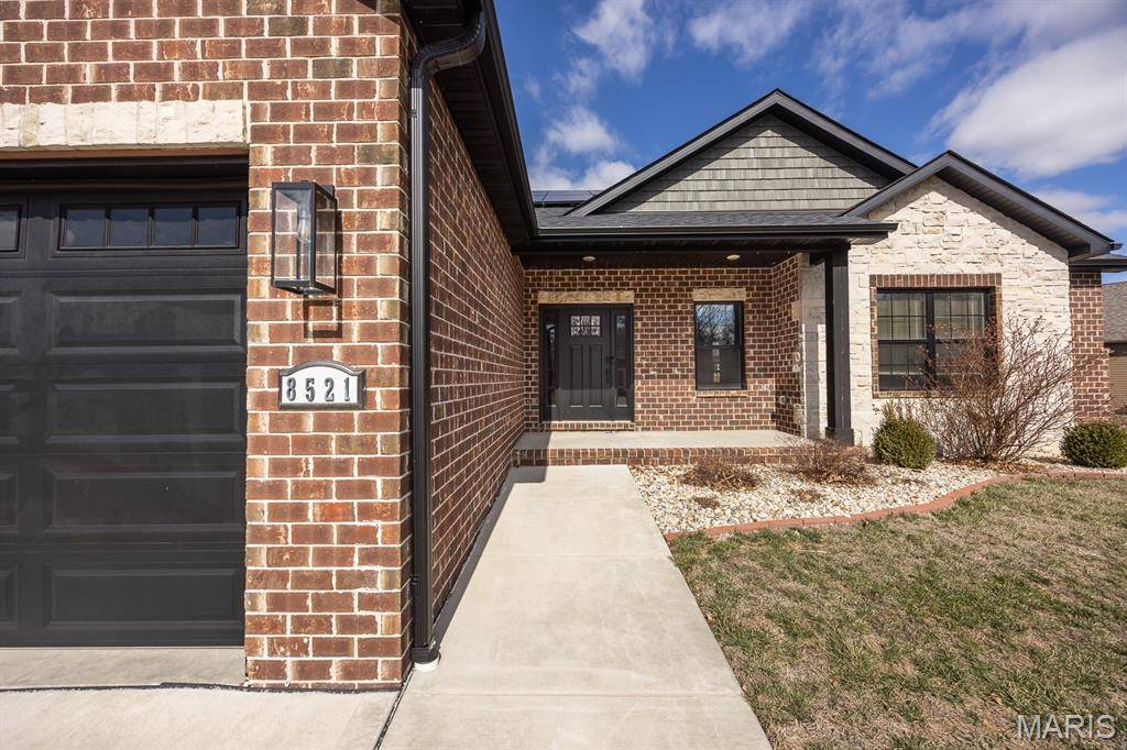 8521 Terracotta PL, O'fallon, IL 62269