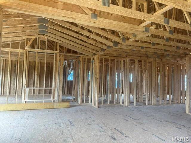 979 Half Moon LN, Caseyville, IL 62232