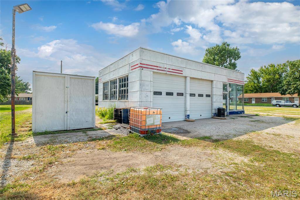 206 Washington ST, Bunker Hill, IL 62014