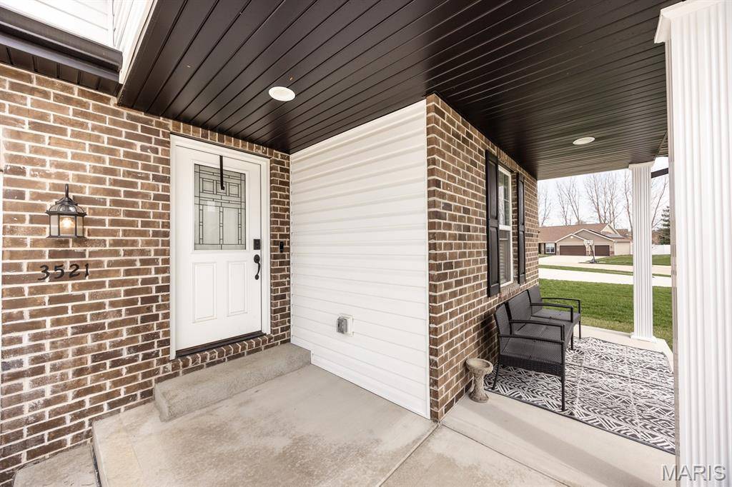 3521 Chippewa DR, Belleville, IL 62221