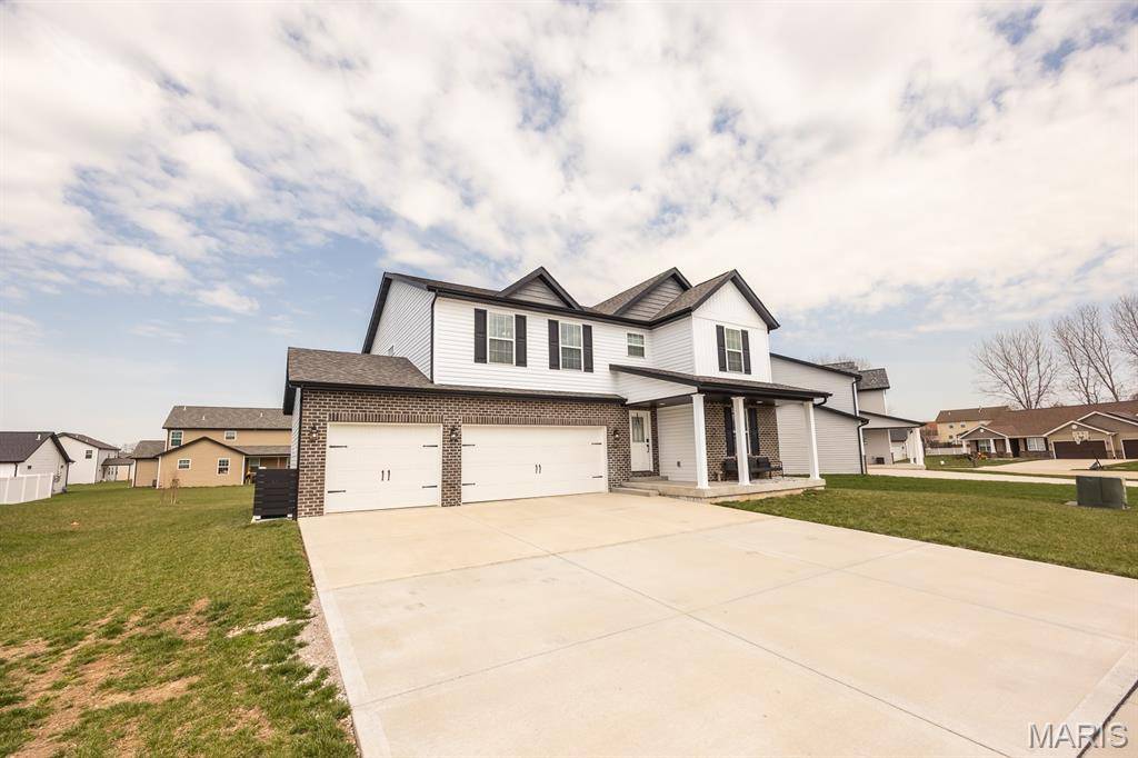 3521 Chippewa DR, Belleville, IL 62221