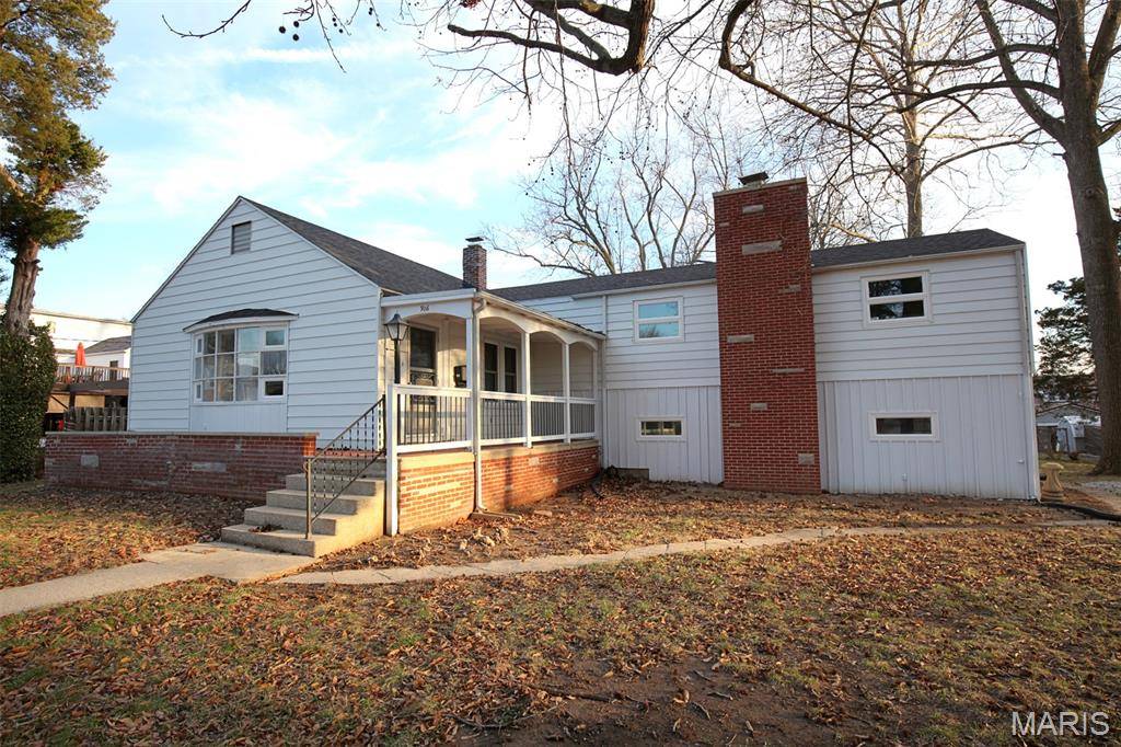 906 W Jackson ST, Vandalia, IL 62471